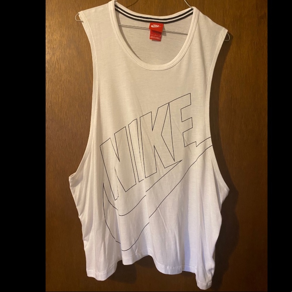 NIKE tank top